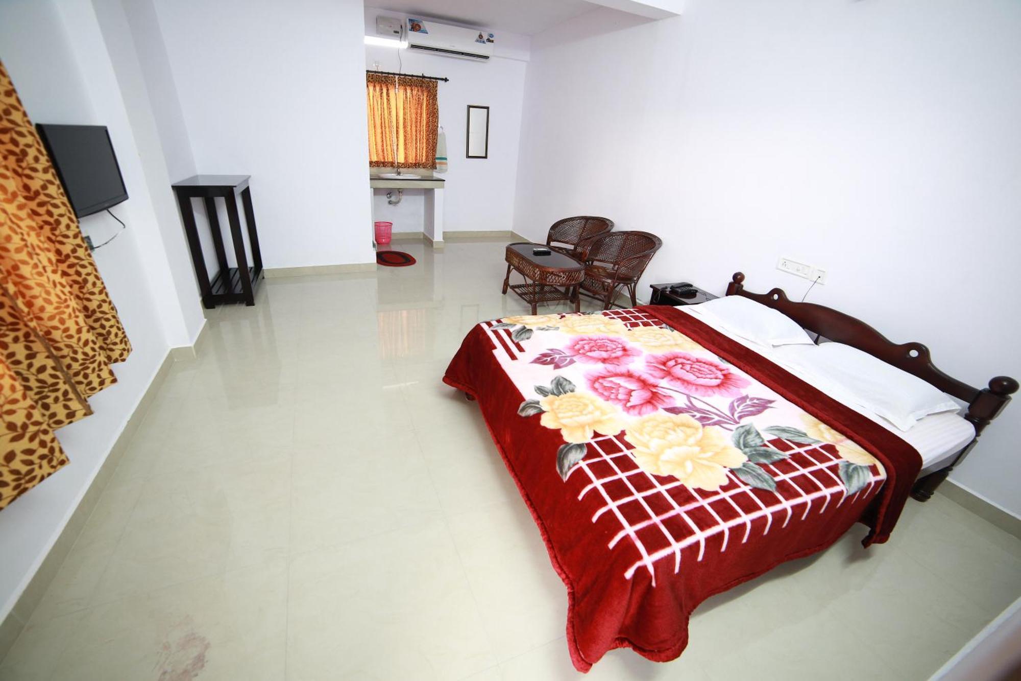 Dubai Hotel & Restaurant Kumarakom Dış mekan fotoğraf